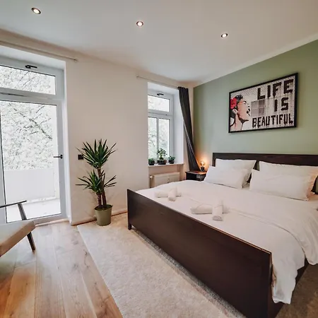 Appartement Edler Wohnraum Luxus-apartment 2 Schlafzimmer Mit Balkon, Bosch-kaffeevollautomat, Klima, Lift & Wlan 443 Mbps *