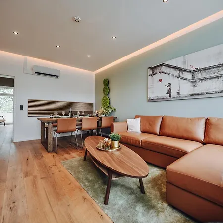 Edler Wohnraum Luxurioese 2 Sz Mit Balkon, Kaffeevollautomat, Klima & Lift Apartment Chemnitz