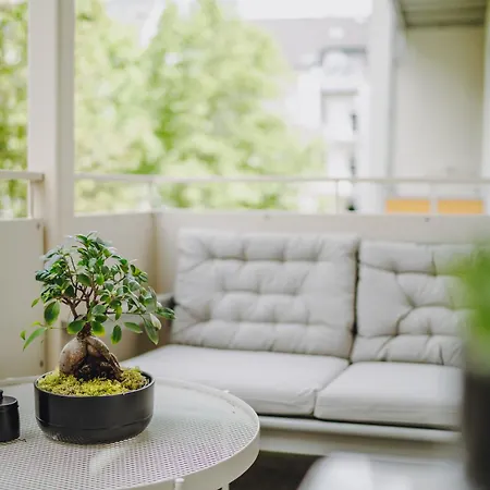 Edler Wohnraum Luxus-apartment 2 Schlafzimmer Mit Balkon, Bosch-kaffeevollautomat, Klima, Lift & Wlan 443 Mbps Апартаменты *