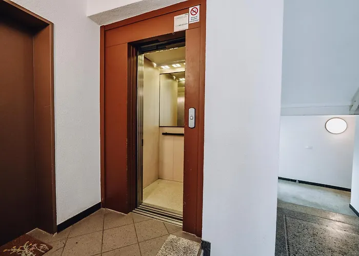 Appartement Edler Wohnraum Luxurioese 2 Sz Mit Balkon, Kaffeevollautomat, Klima & Lift