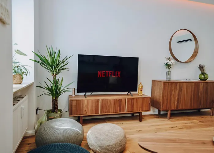 Edler Wohnraum Luxurioese 2 Sz Mit Balkon, Kaffeevollautomat, Klima & Lift *