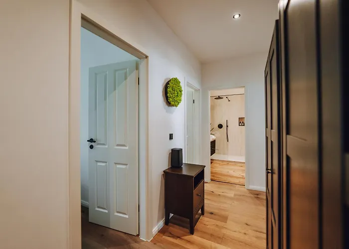 Edler Wohnraum Luxurioese 2 Sz Mit Balkon, Kaffeevollautomat, Klima & Lift Appartement Chemnitz